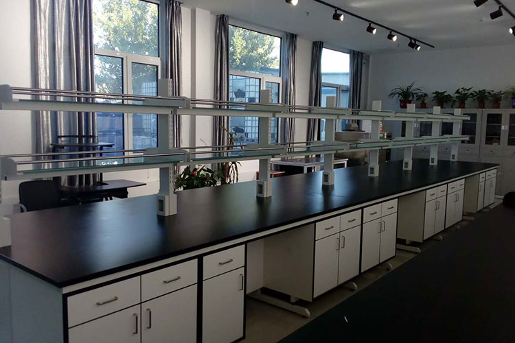 1656410893751950.jpg 鋼木實(shí)驗(yàn)臺(tái)3.jpg