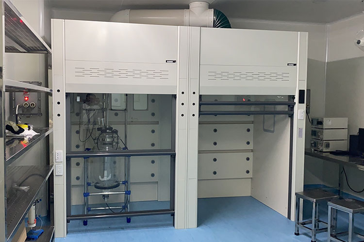 1657008682385275.jpg 走入式通風柜.jpg