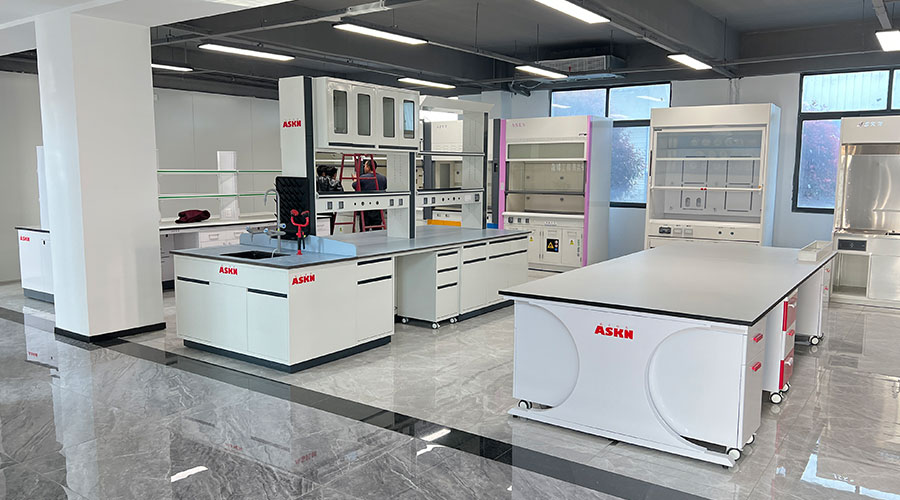 1680773339584952.jpg 900500.jpg